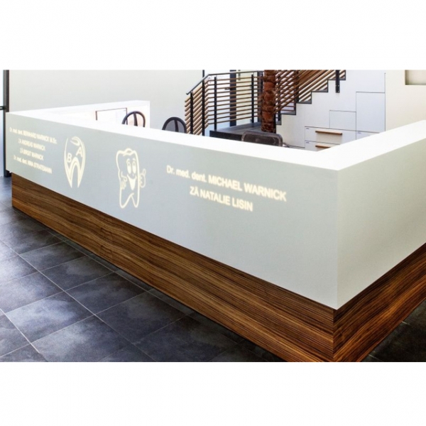 Solid Wood Mixed with Corian Table Top Modern Clinic Reception Desk